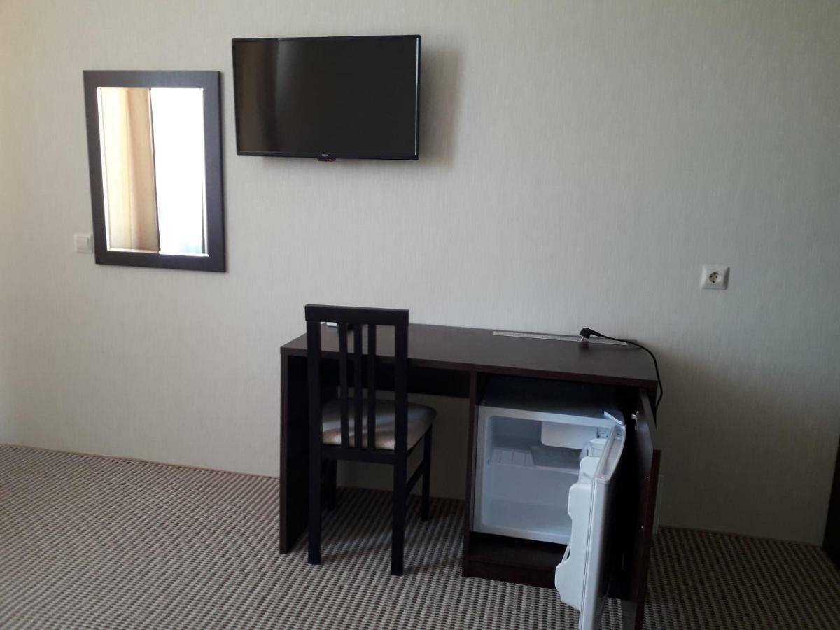 Sariya Hotel Kheivani Bagian luar foto