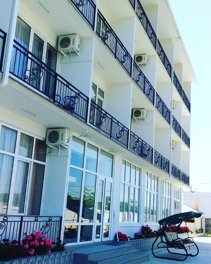 Sariya Hotel Kheivani Bagian luar foto